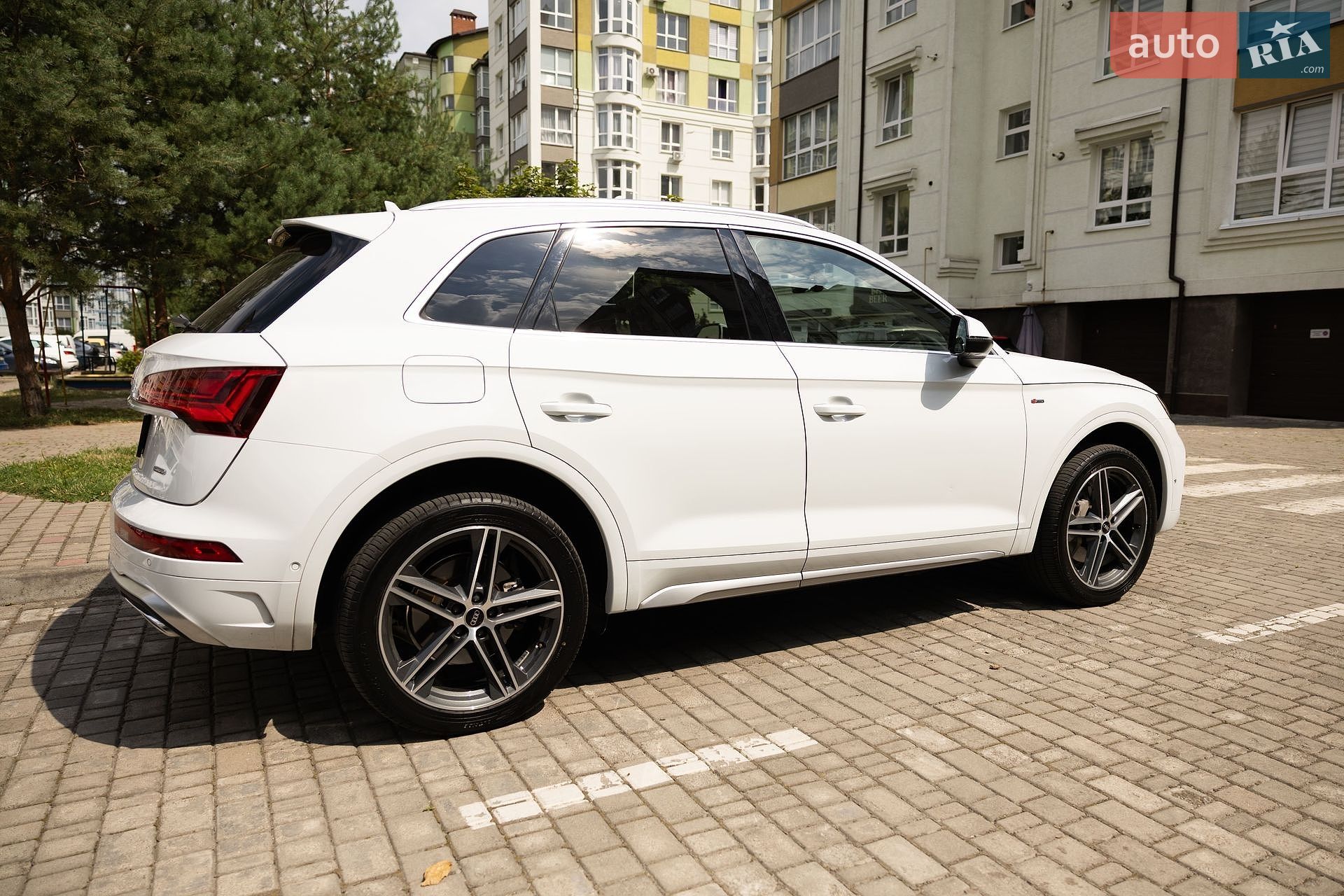 Audi Q5 2020 VIN WA1F2AFY9M2046020 фото оголошення 14 з 35