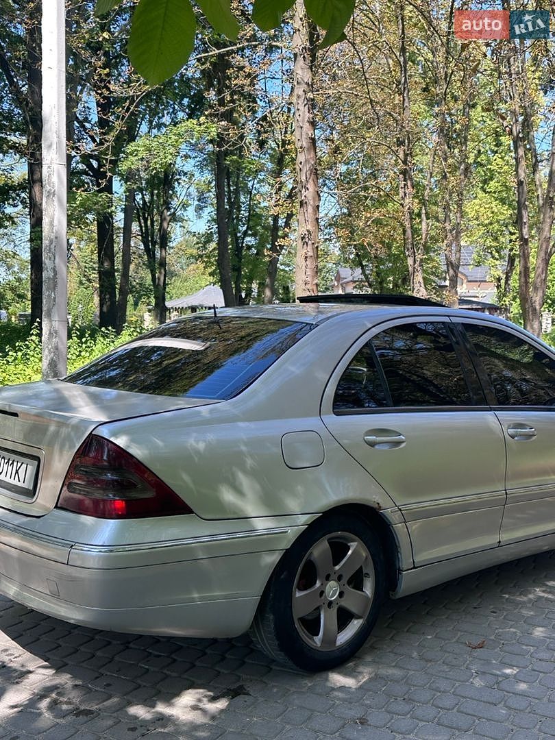 Mercedes-Benz C-Class 2001 VIN WDB2030061A113723 фото оголошення 7 з 14