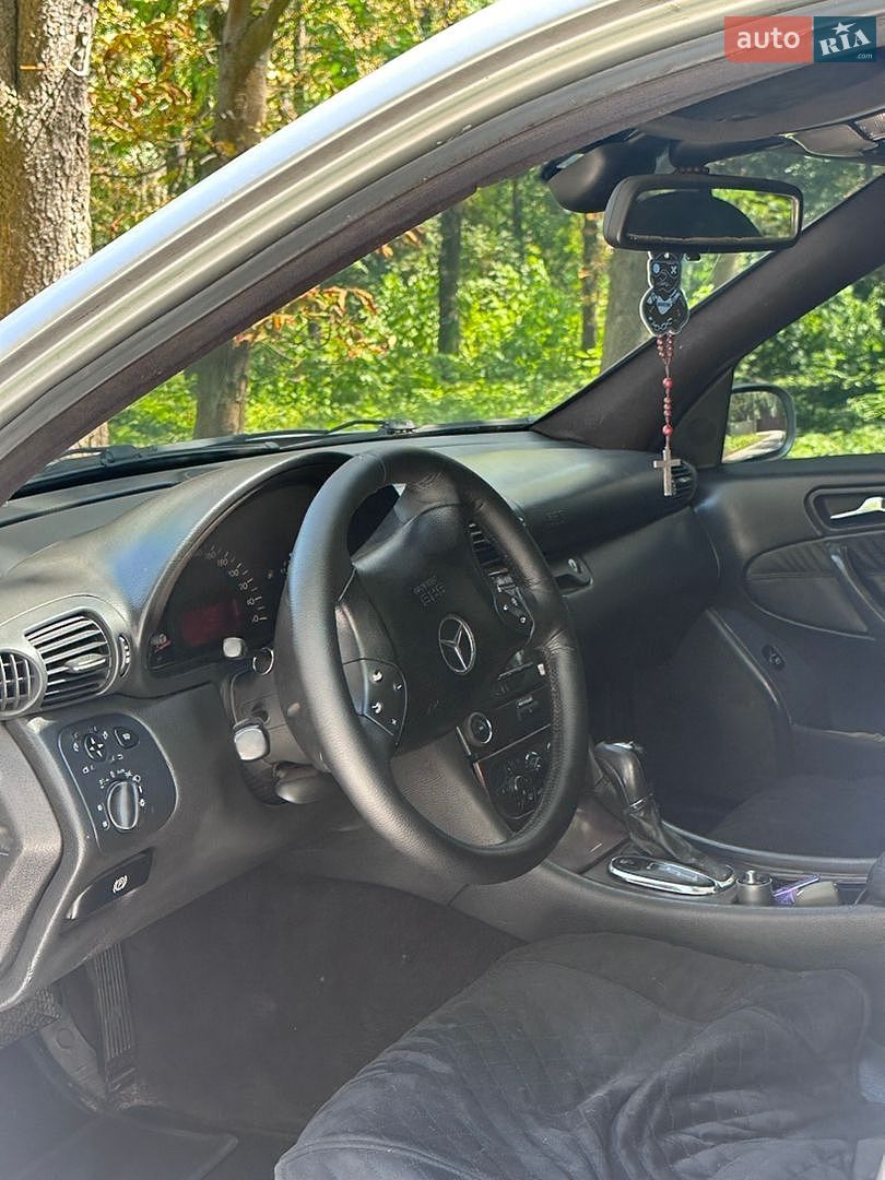 Mercedes-Benz C-Class 2001 VIN WDB2030061A113723 фото оголошення 12 з 14