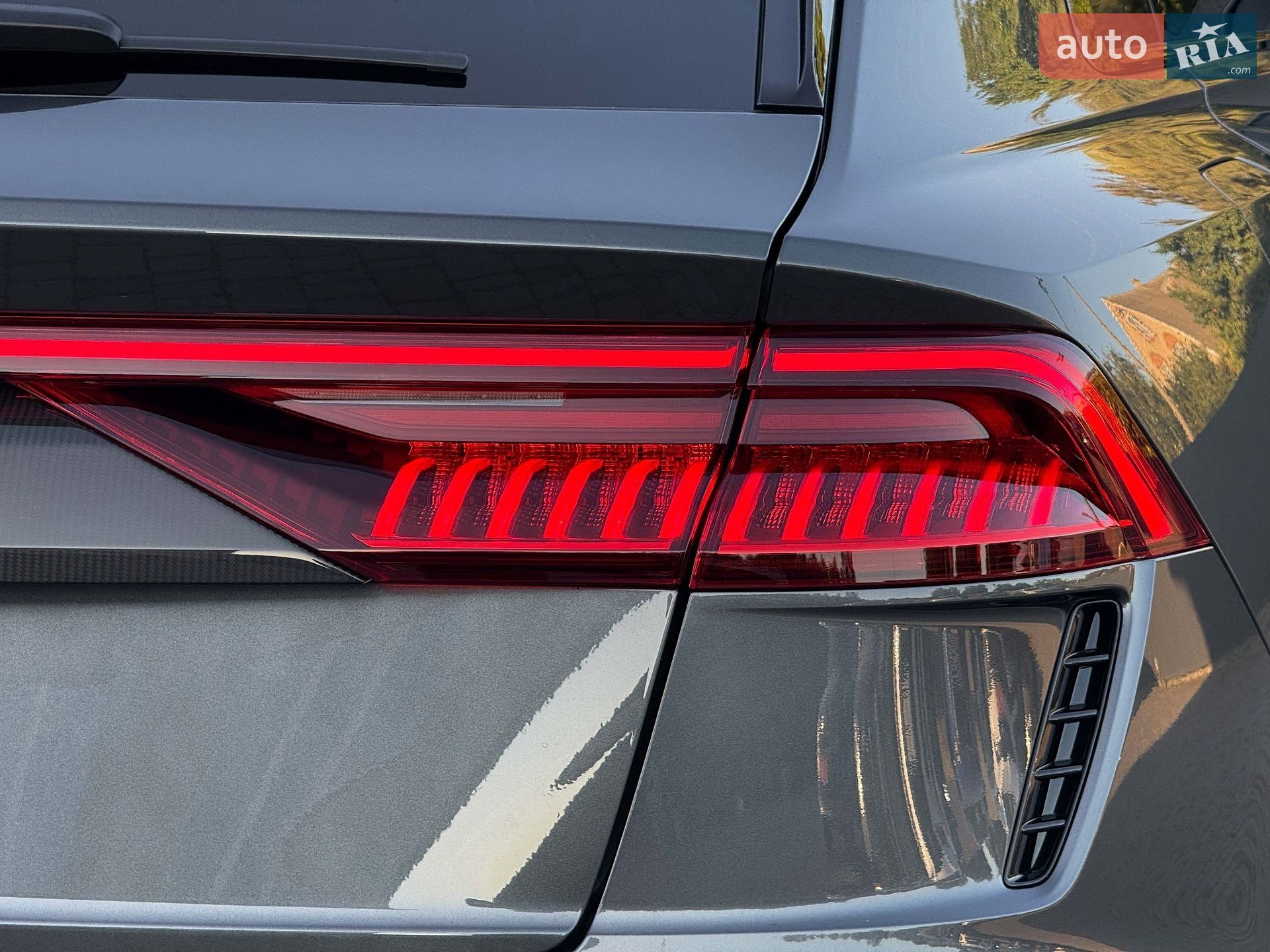 Audi RS Q8 2021 VIN WUAZZZF12ND003535 фото оголошення 22 з 139