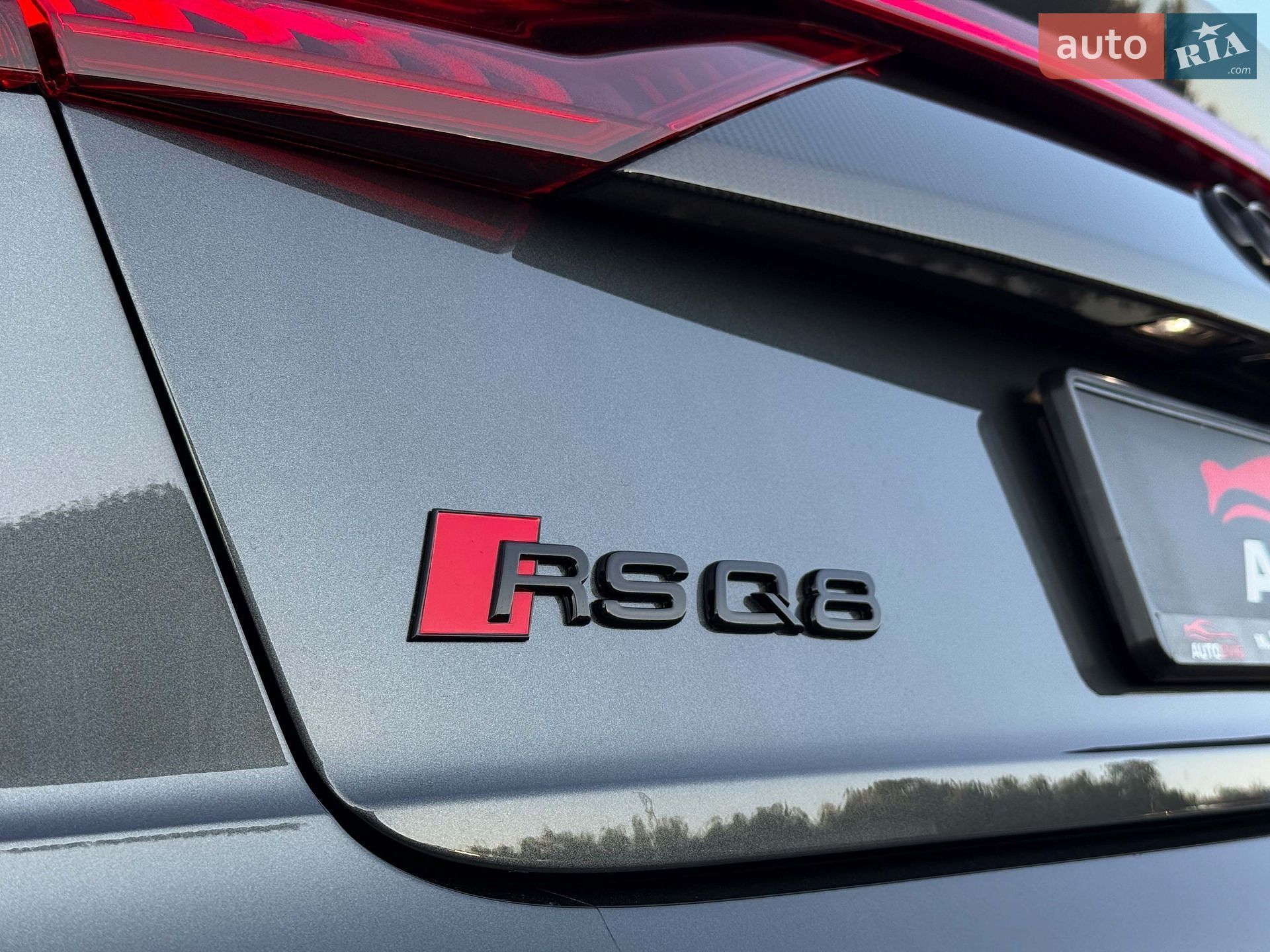 Audi RS Q8 2021 VIN WUAZZZF12ND003535 фото оголошення 23 з 139