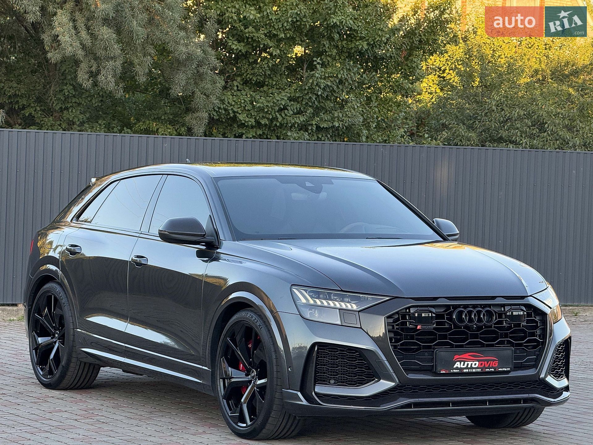 Audi RS Q8 2021 VIN WUAZZZF12ND003535 фото оголошення 2 з 139