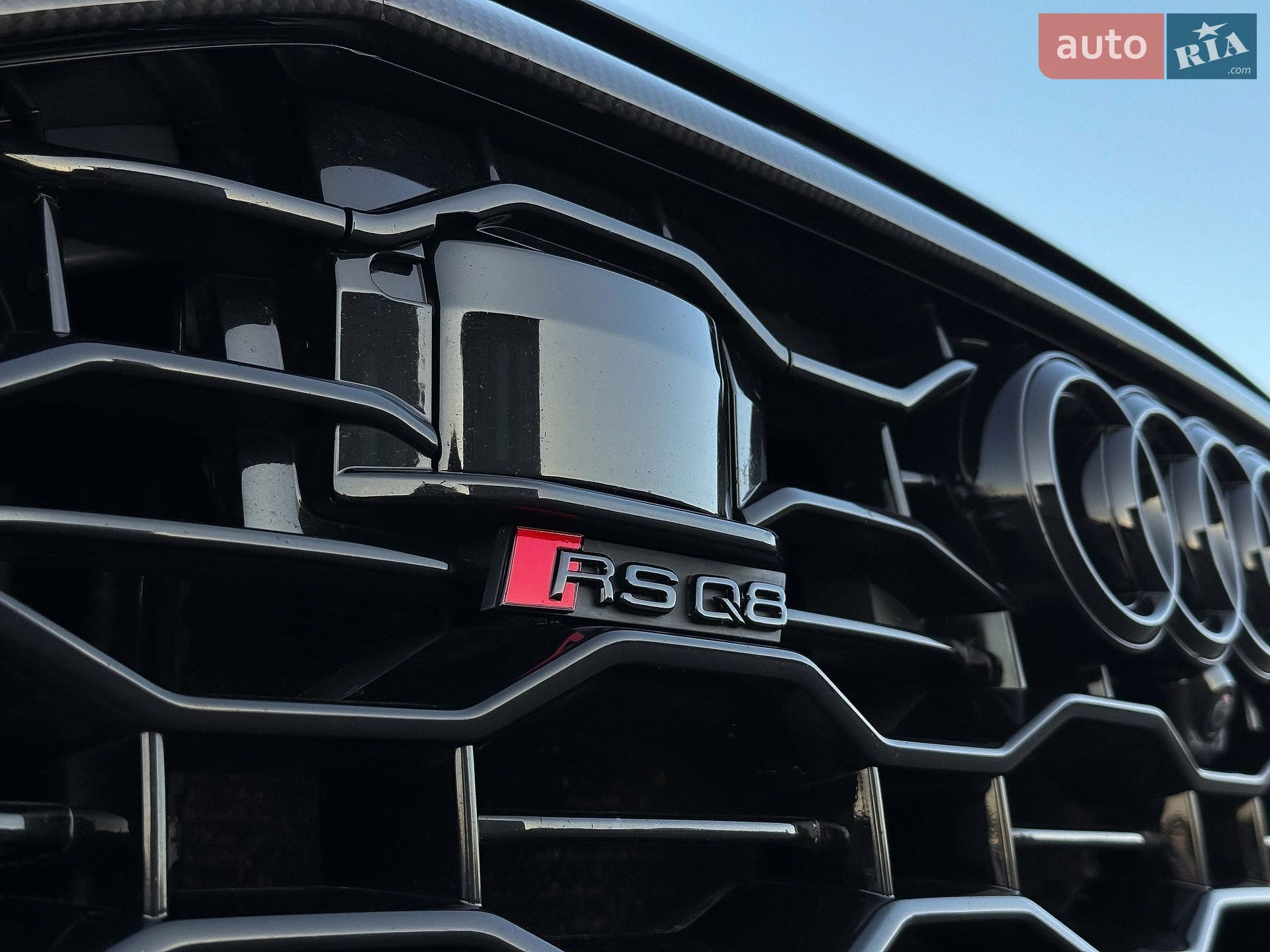 Audi RS Q8 2021 VIN WUAZZZF12ND003535 фото оголошення 12 з 139