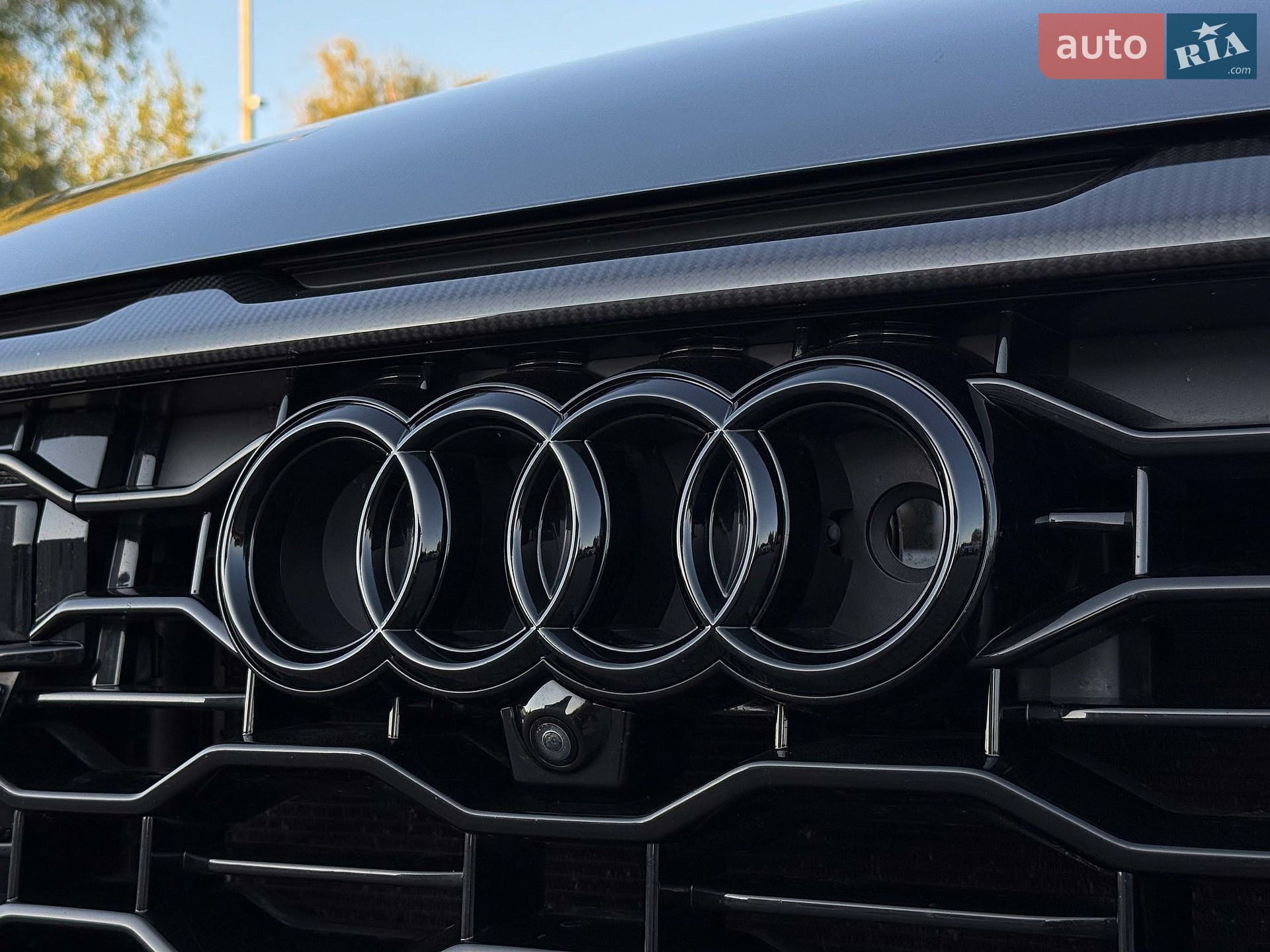 Audi RS Q8 2021 VIN WUAZZZF12ND003535 фото оголошення 13 з 139
