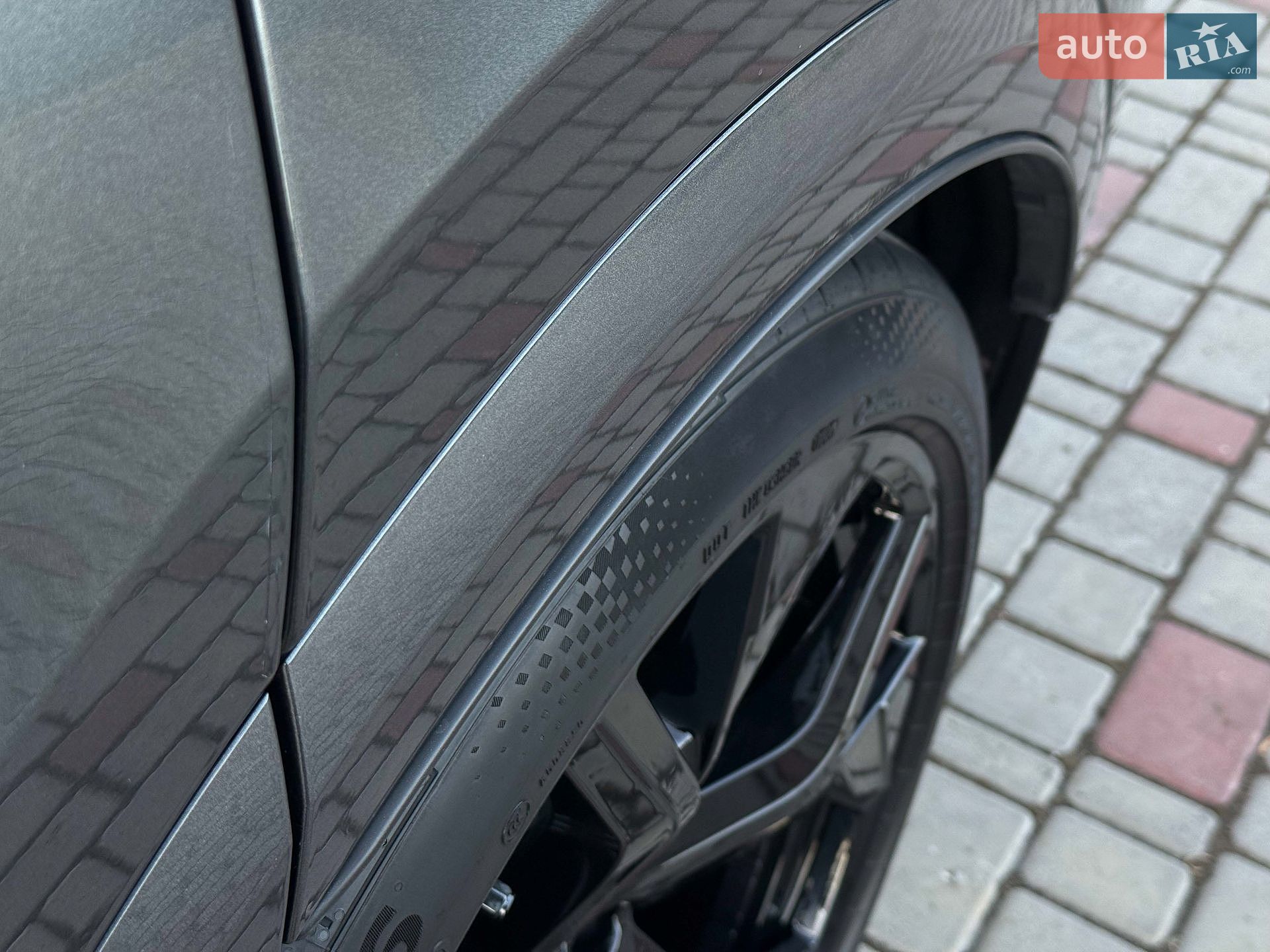 Audi RS Q8 2021 VIN WUAZZZF12ND003535 фото оголошення 19 з 139