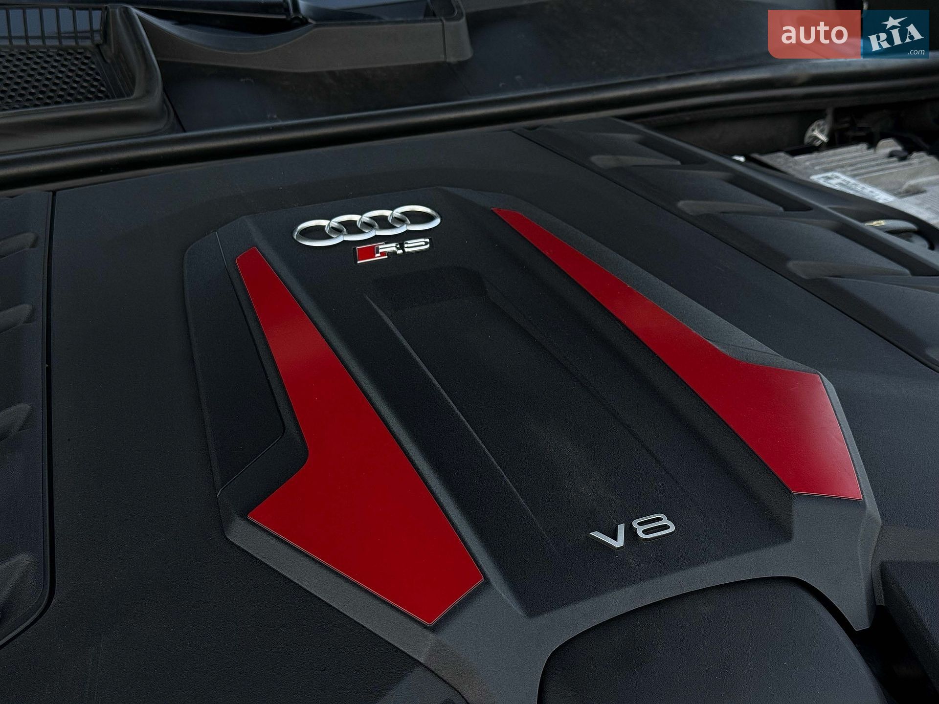 Audi RS Q8 2021 VIN WUAZZZF12ND003535 фото оголошення 139 з 139