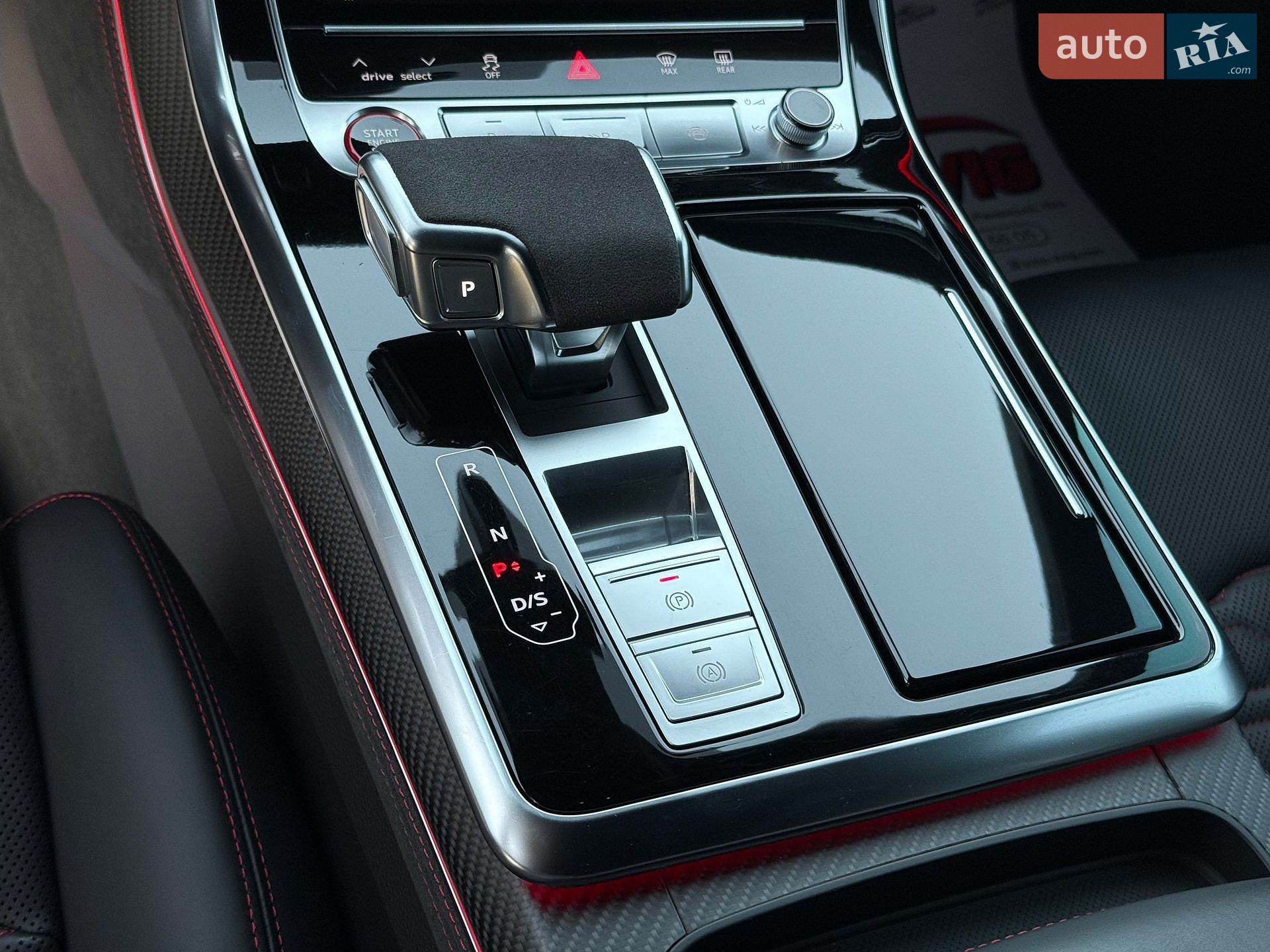 Audi RS Q8 2021 VIN WUAZZZF12ND003535 фото оголошення 71 з 139