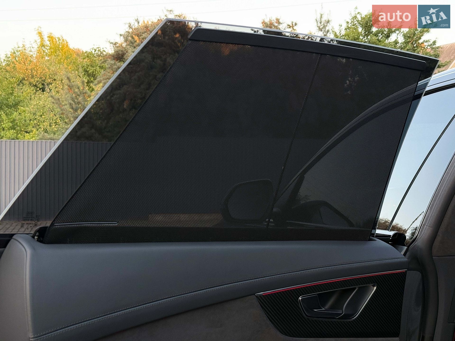 Audi RS Q8 2021 VIN WUAZZZF12ND003535 фото оголошення 77 з 139