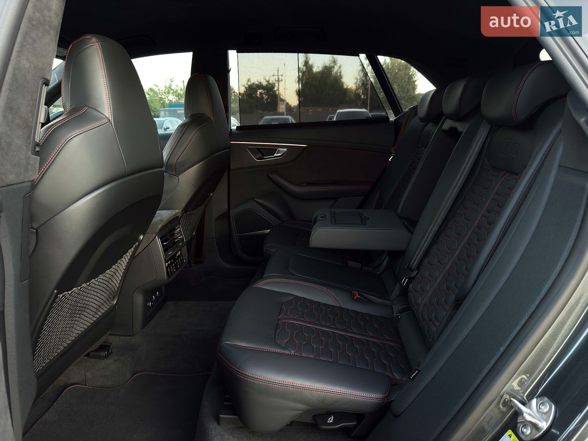 Audi RS Q8 2021 VIN WUAZZZF12ND003535 фото оголошення 79 з 139