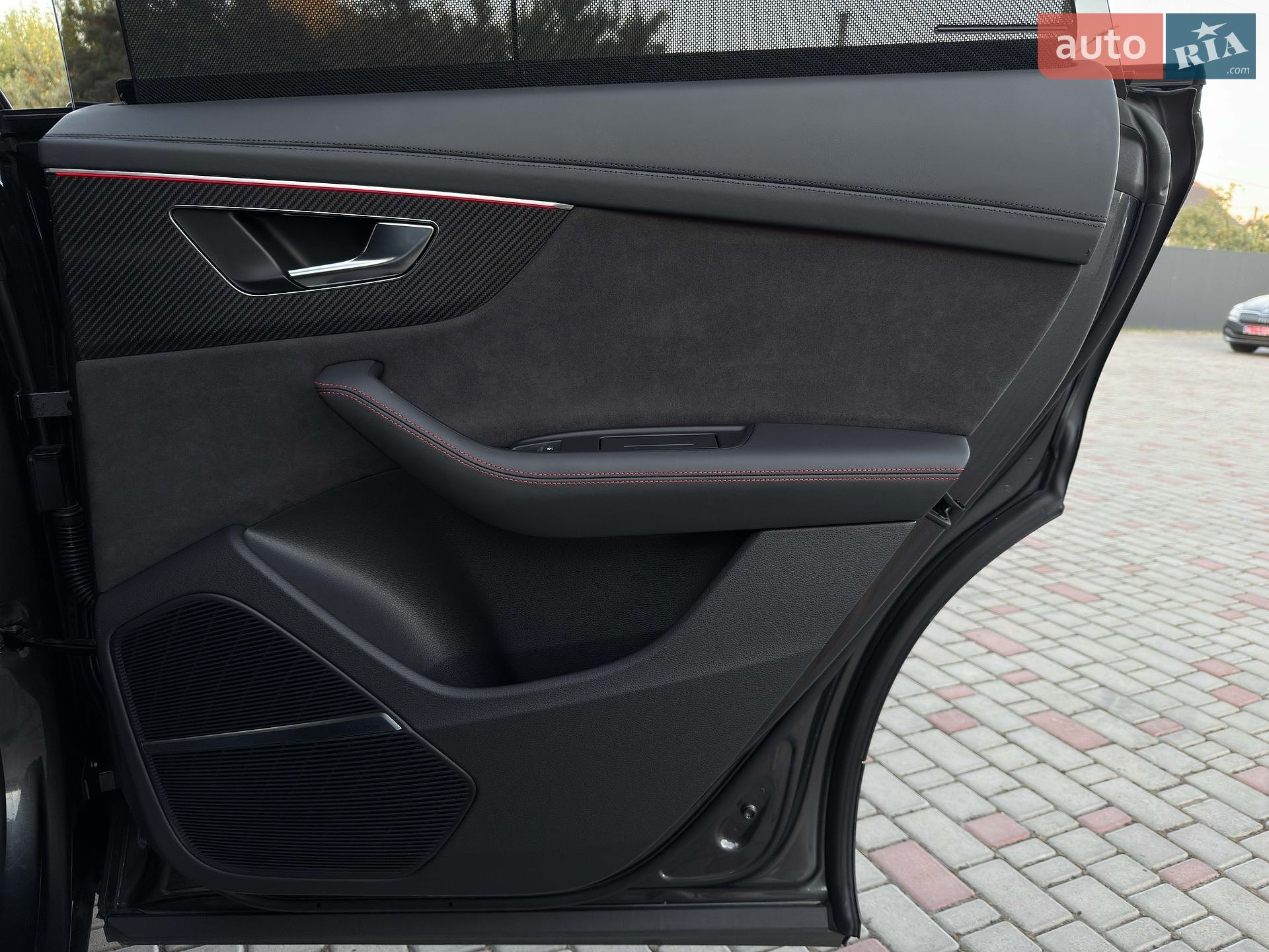 Audi RS Q8 2021 VIN WUAZZZF12ND003535 фото оголошення 89 з 139