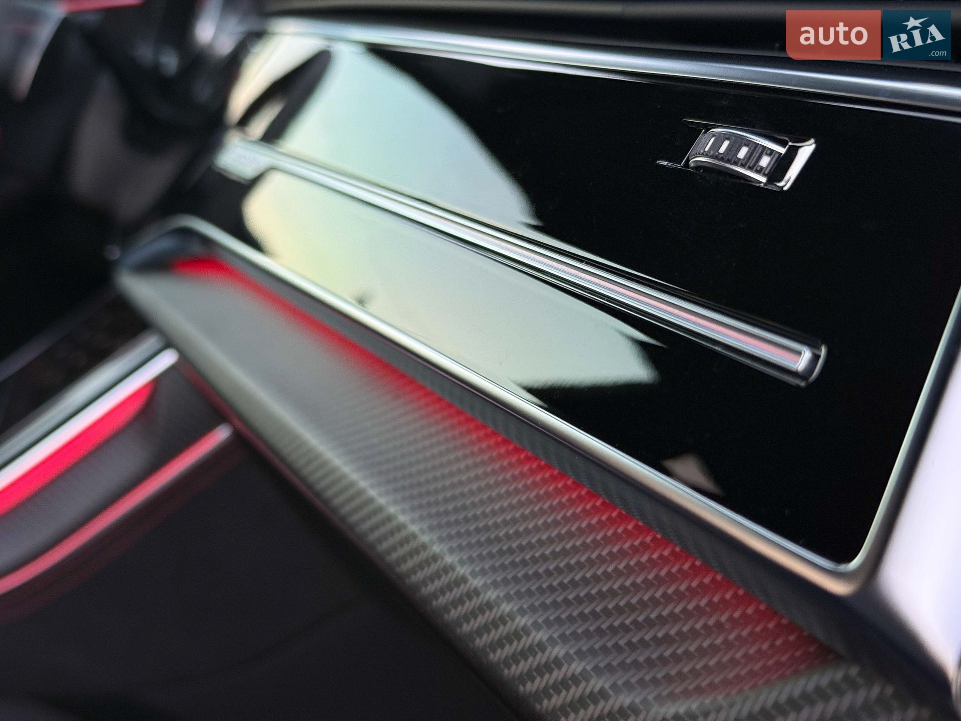 Audi RS Q8 2021 VIN WUAZZZF12ND003535 фото оголошення 103 з 139