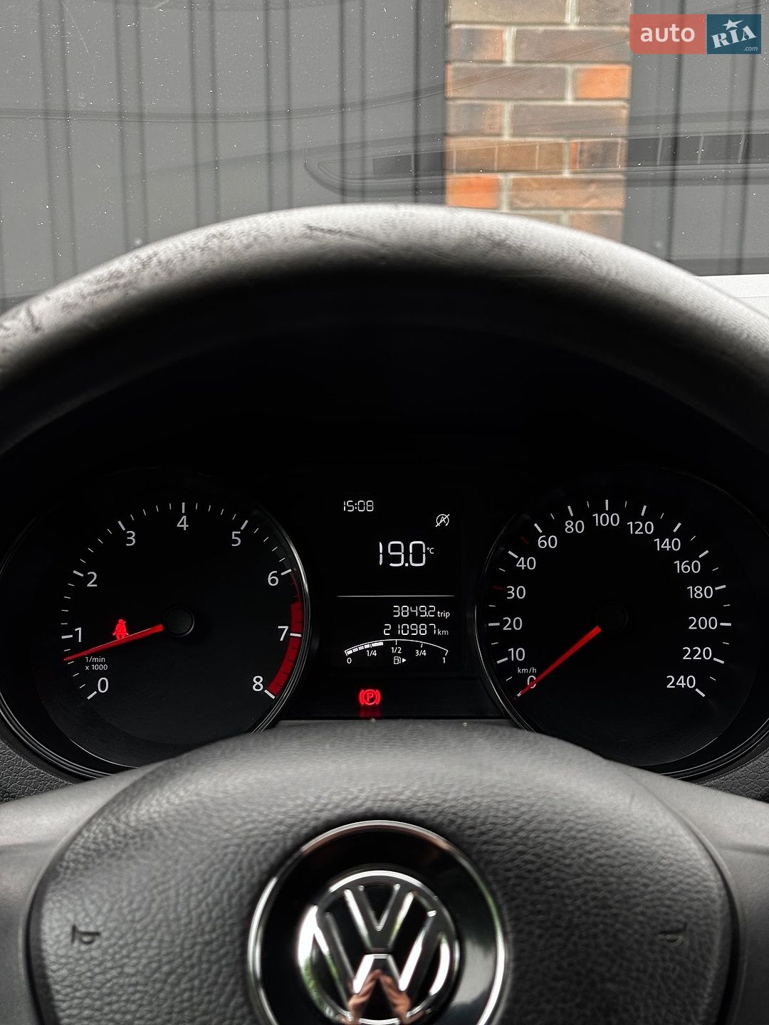 Volkswagen Polo 2015 VIN WVWZZZ6RZFY245839 фото оголошення 19 з 31