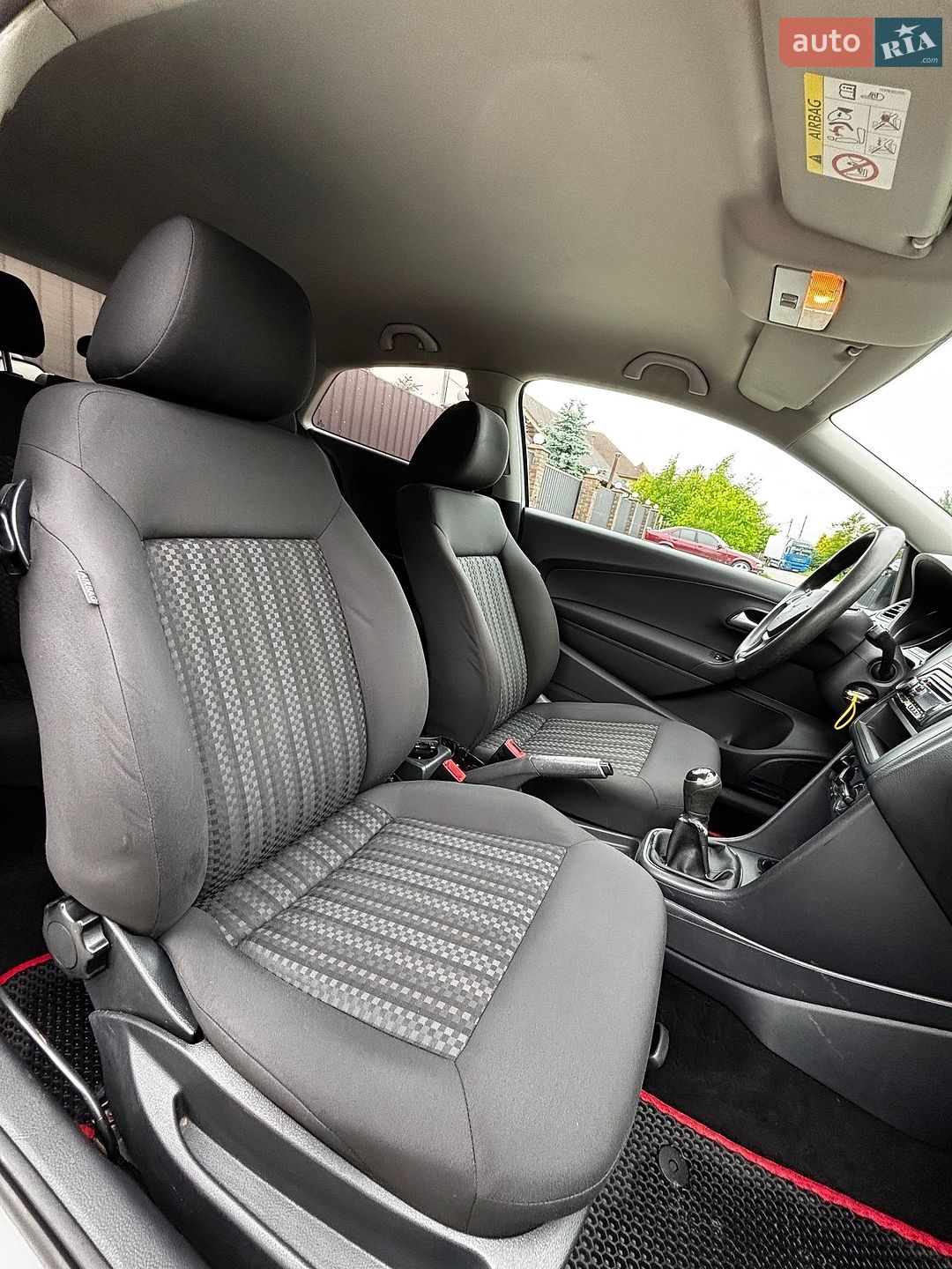 Volkswagen Polo 2015 VIN WVWZZZ6RZFY245839 фото оголошення 27 з 31