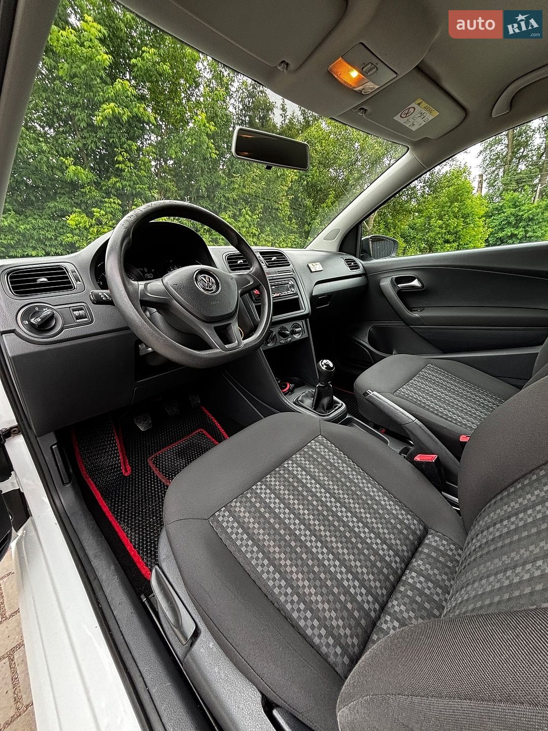 Volkswagen Polo 2015 VIN WVWZZZ6RZFY245839 фото оголошення 29 з 31