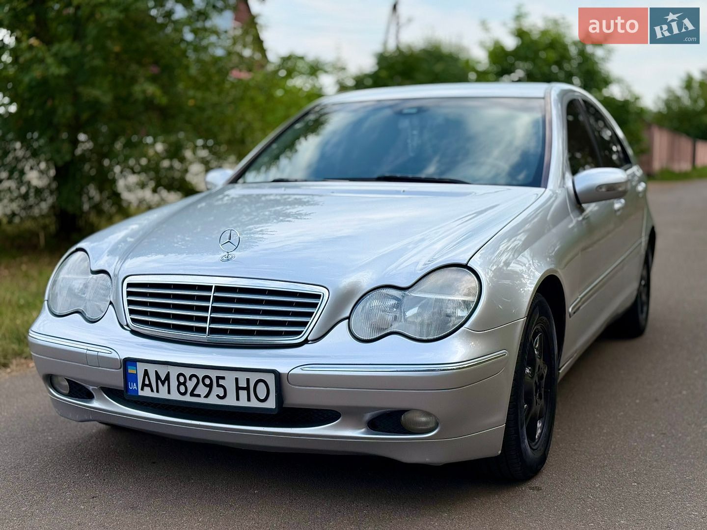 Mercedes-Benz C-Class 2003 VIN WDB2030421F466286 фото оголошення 4 з 50