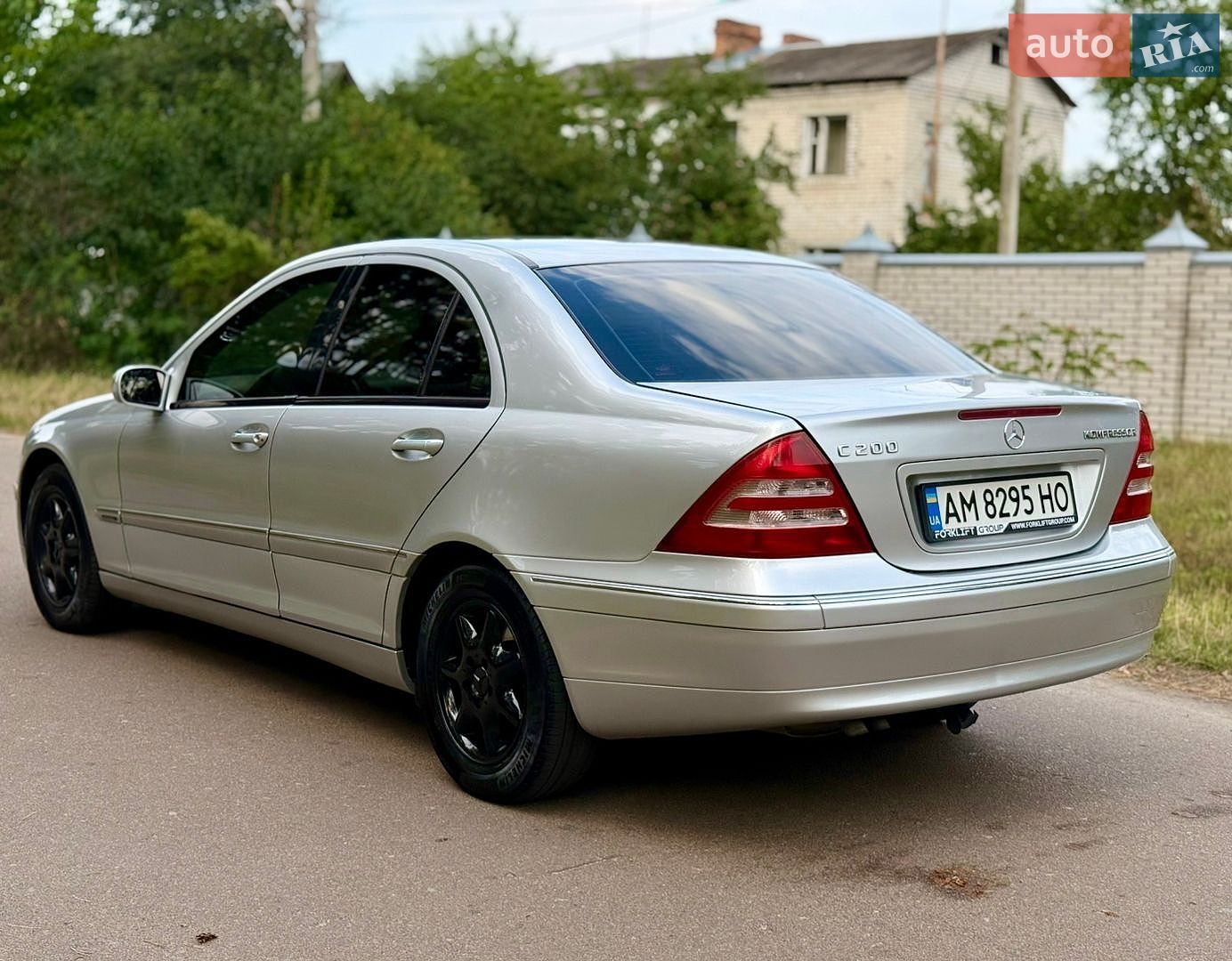 Mercedes-Benz C-Class 2003 VIN WDB2030421F466286 фото оголошення 12 з 50