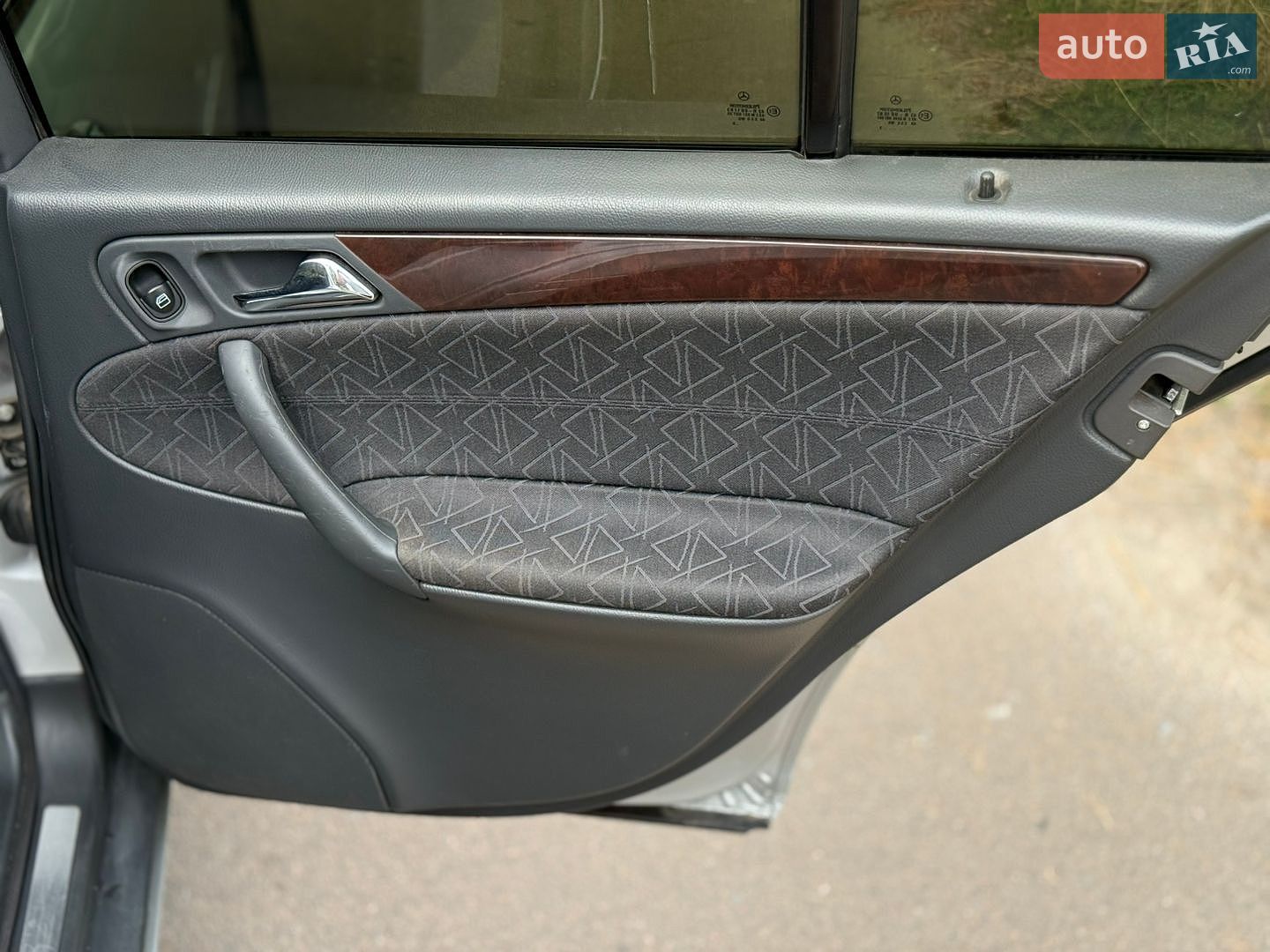 Mercedes-Benz C-Class 2003 VIN WDB2030421F466286 фото оголошення 43 з 50
