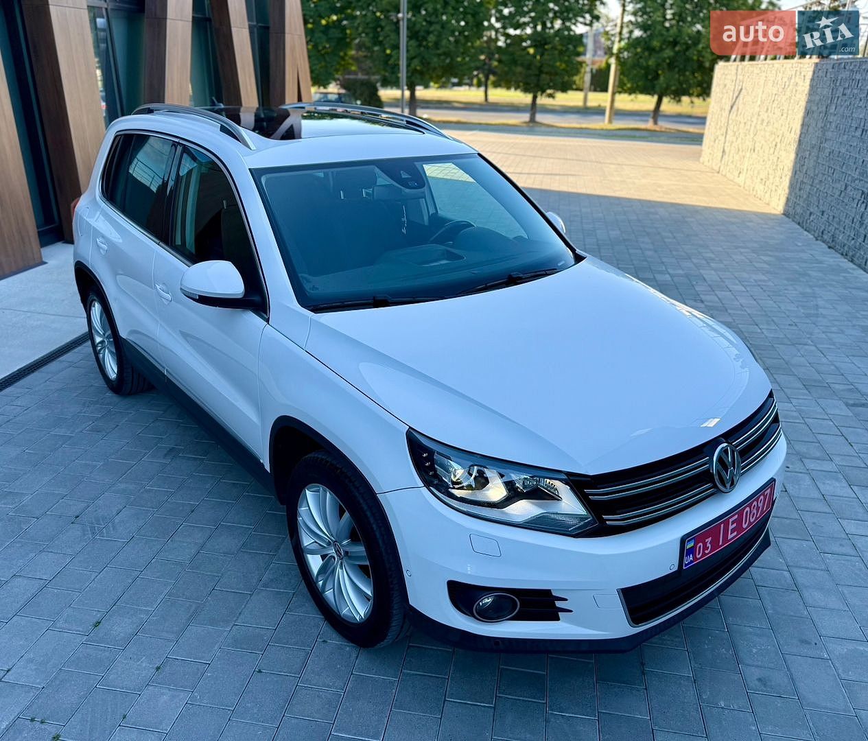 Volkswagen Tiguan 2011 VIN WVGZZZ5NZCW038923 фото оголошення 3 з 25