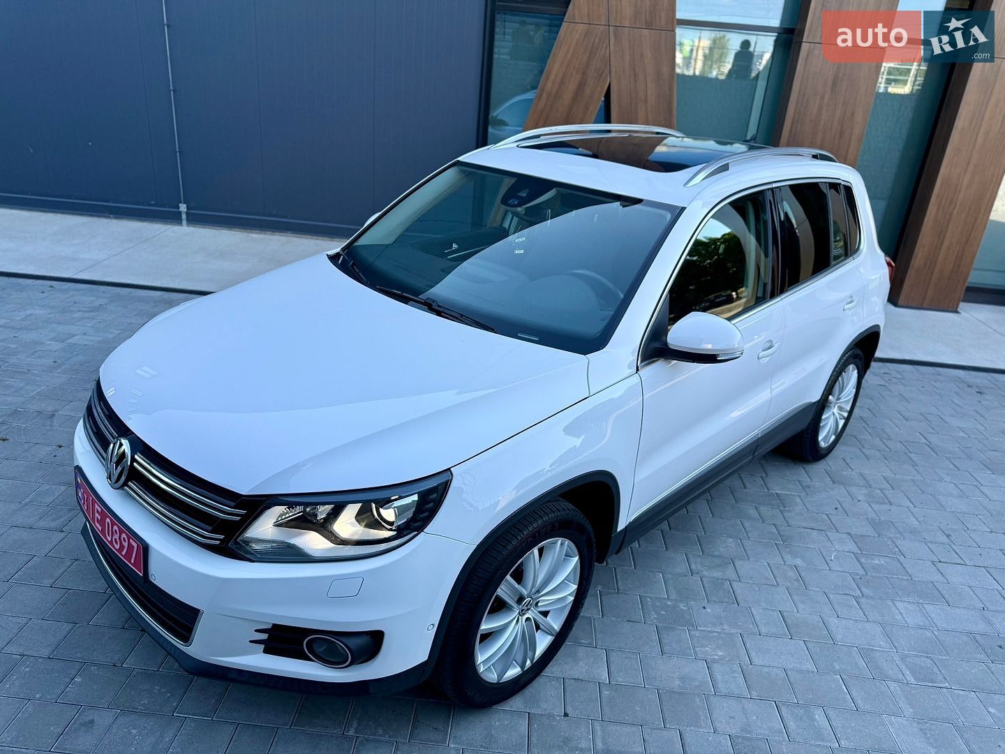 Volkswagen Tiguan 2011 VIN WVGZZZ5NZCW038923 фото оголошення 8 з 25