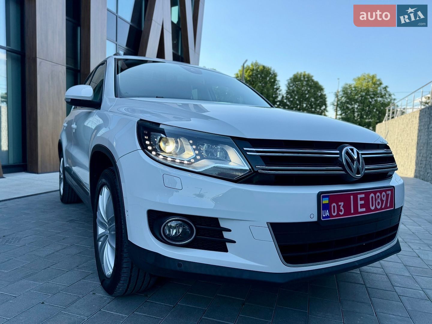 Volkswagen Tiguan 2011 VIN WVGZZZ5NZCW038923 фото оголошення 4 з 25