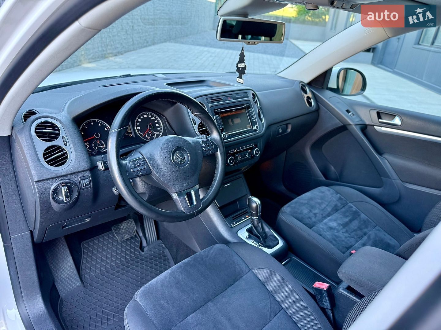 Volkswagen Tiguan 2011 VIN WVGZZZ5NZCW038923 фото оголошення 17 з 25
