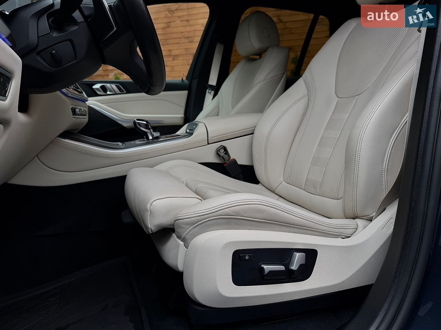 BMW X5 2022 VIN WBACV610309L60467 фото оголошення 34 з 36