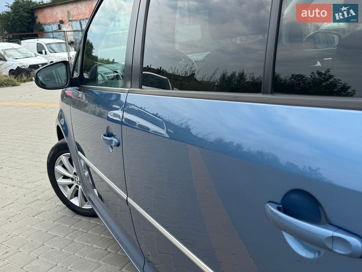 Volkswagen Touran 2011 VIN WVGZZZ1TZBW084681 фото оголошення 17 з 68