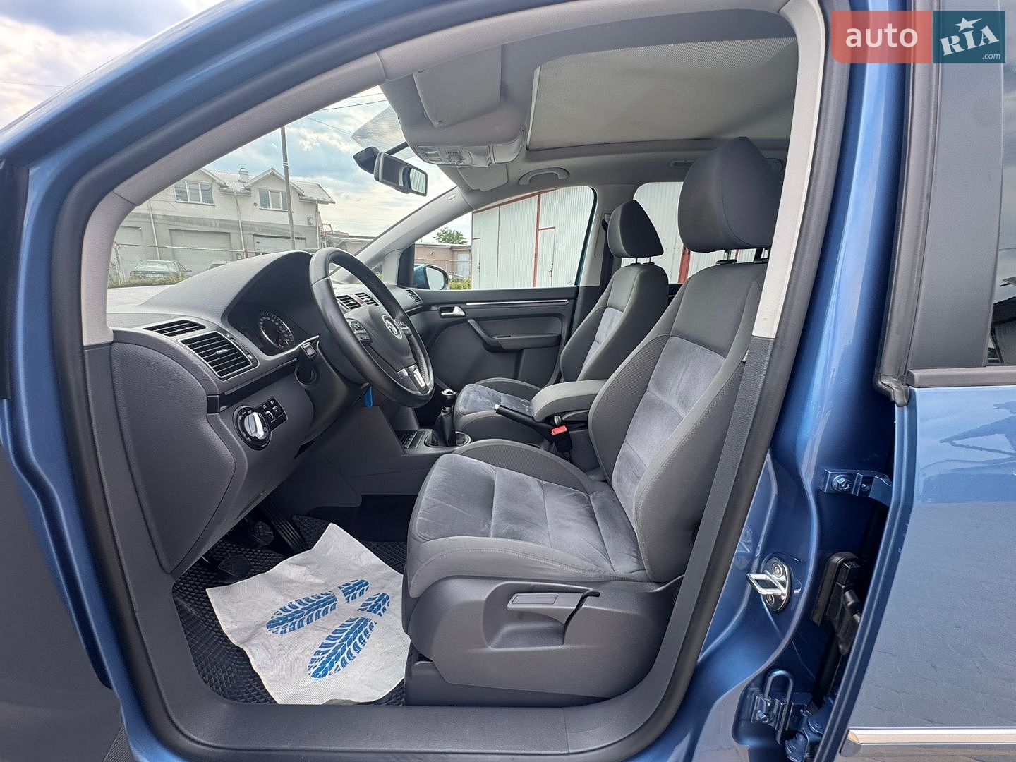 Volkswagen Touran 2011 VIN WVGZZZ1TZBW084681 фото оголошення 32 з 68
