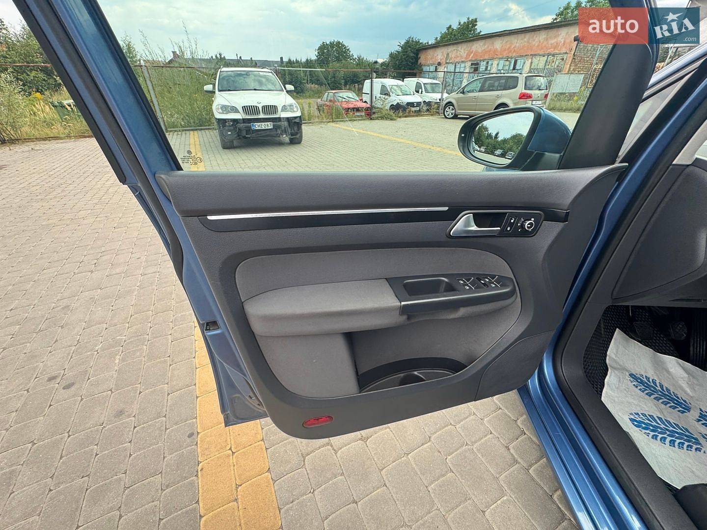 Volkswagen Touran 2011 VIN WVGZZZ1TZBW084681 фото оголошення 30 з 68