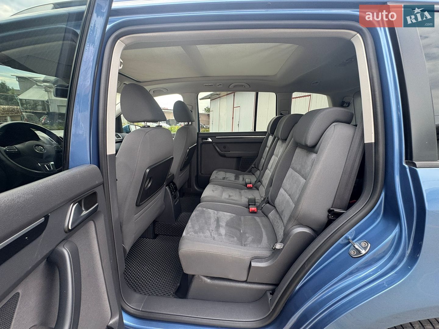 Volkswagen Touran 2011 VIN WVGZZZ1TZBW084681 фото оголошення 39 з 68