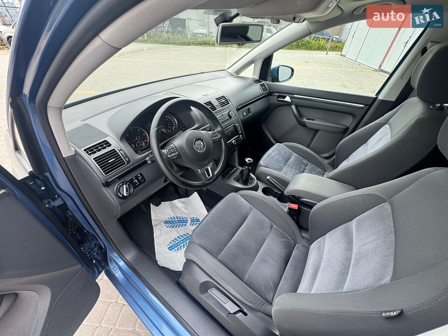 Volkswagen Touran 2011 VIN WVGZZZ1TZBW084681 фото оголошення 35 з 68