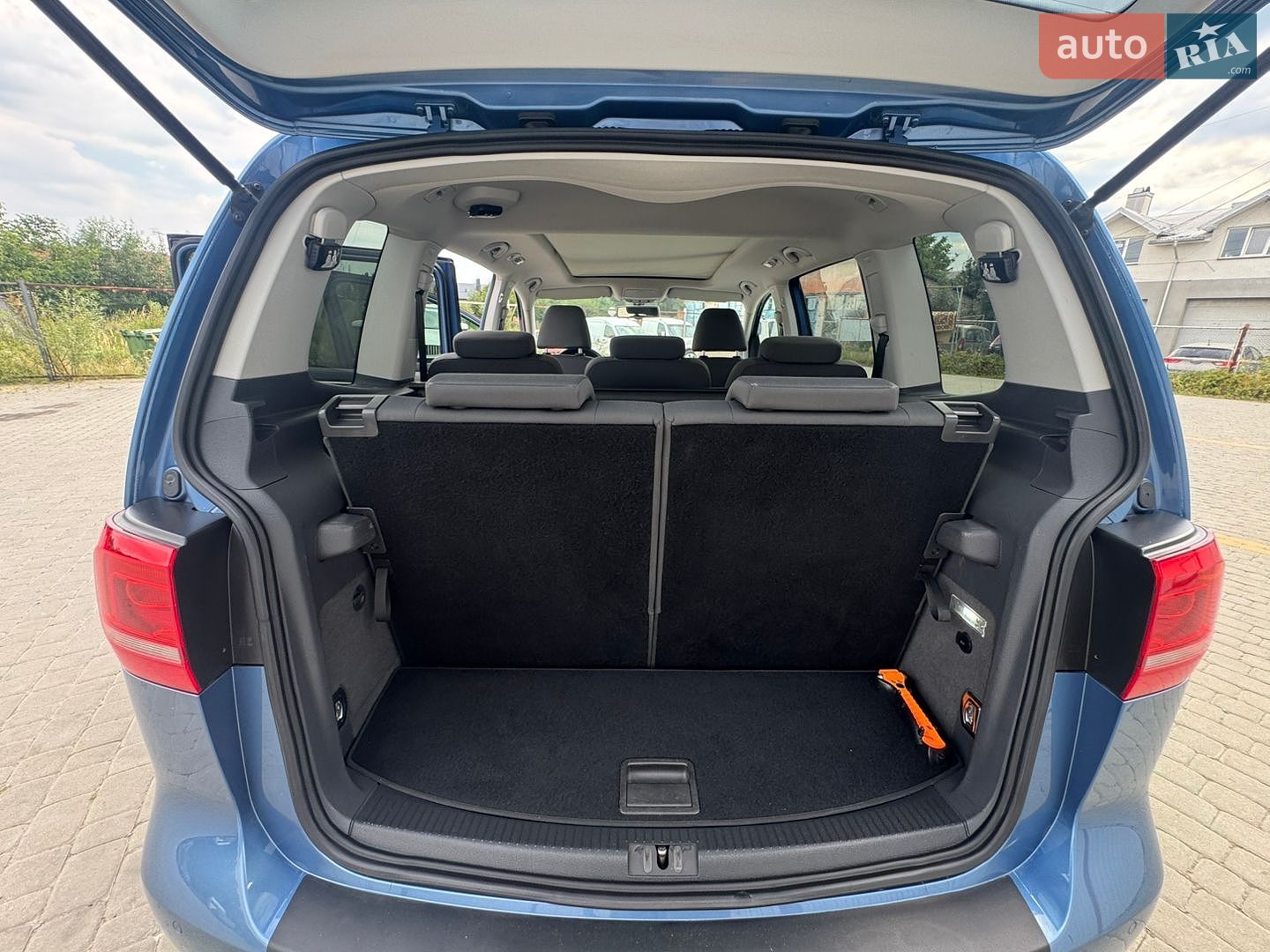 Volkswagen Touran 2011 VIN WVGZZZ1TZBW084681 фото оголошення 46 з 68