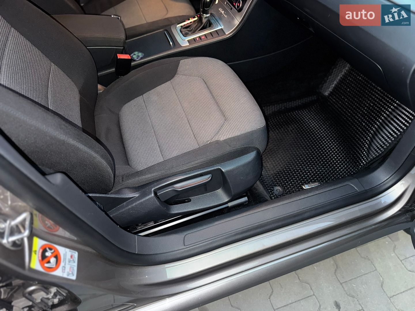 Volkswagen Passat 2011 VIN WVWZZZ3CZBP327057 фото оголошення 33 з 35