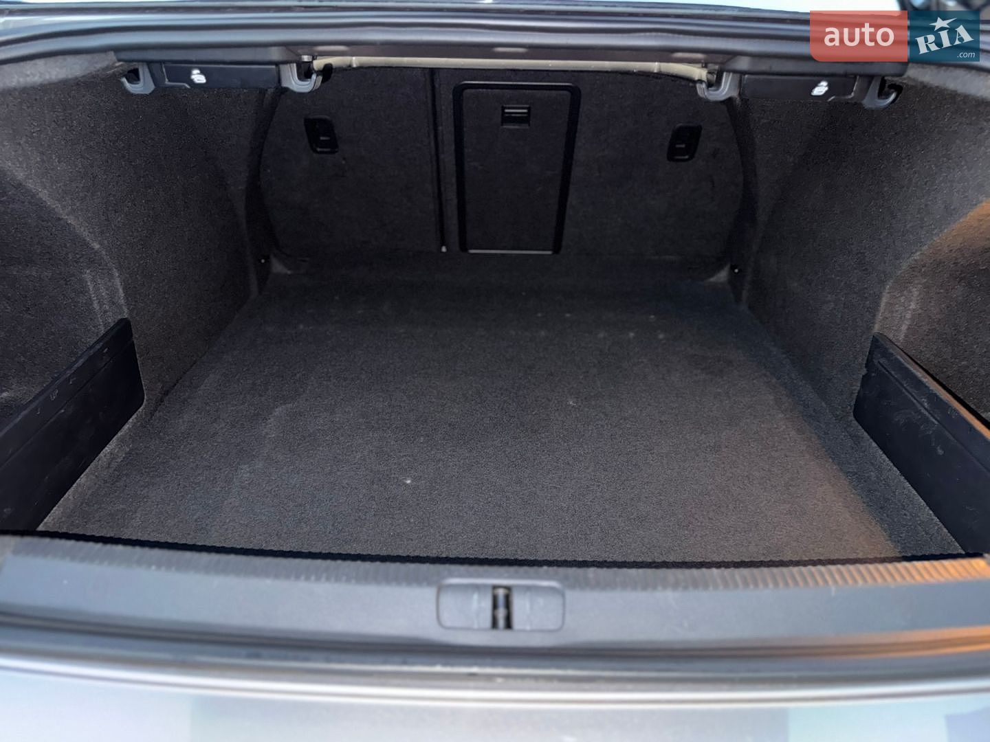 Volkswagen Passat 2011 VIN WVWZZZ3CZBP327057 фото оголошення 35 з 35