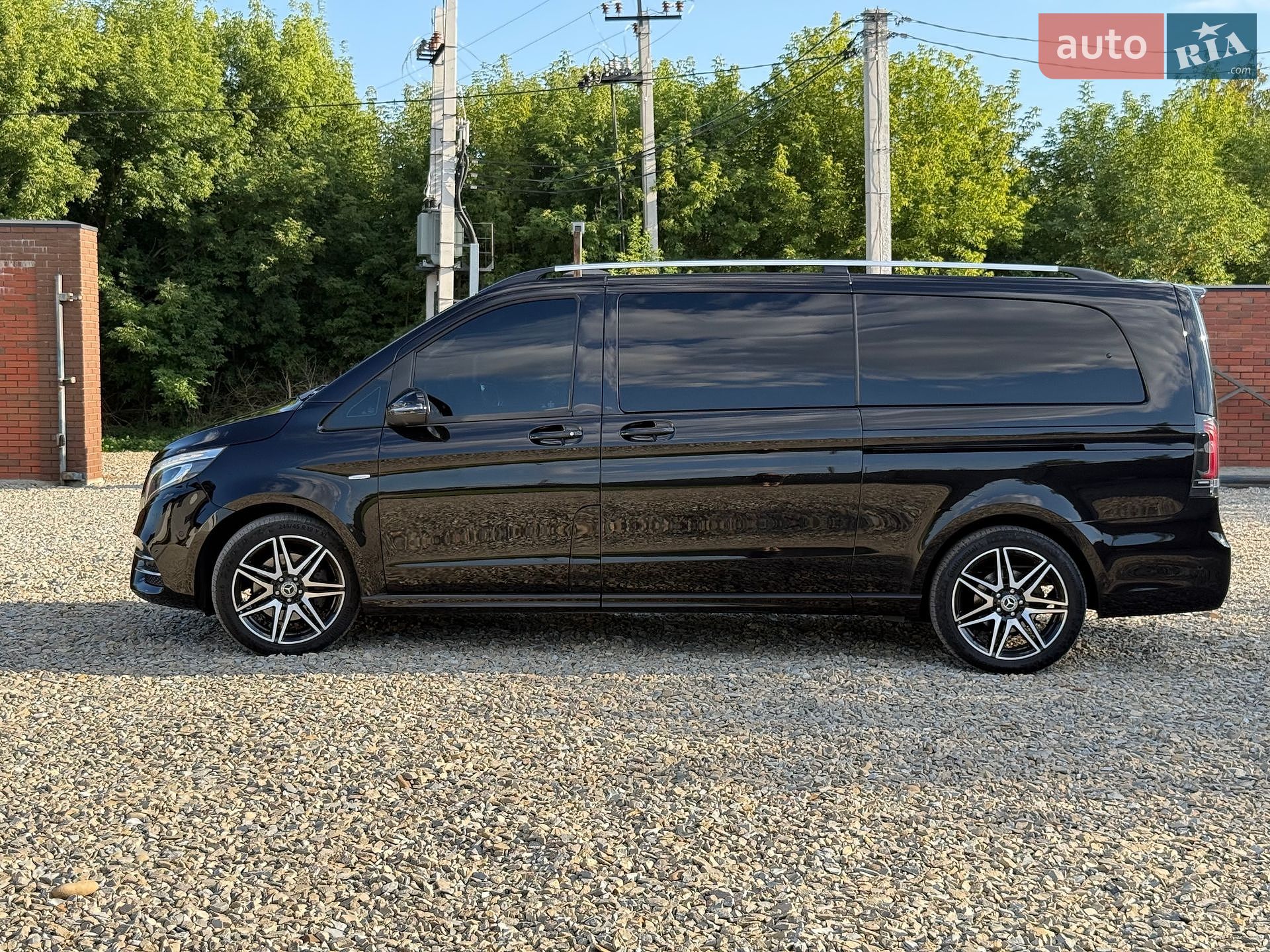 Mercedes-Benz V-Class 2017 VIN WDF44781513266295 фото оголошення 3 з 45