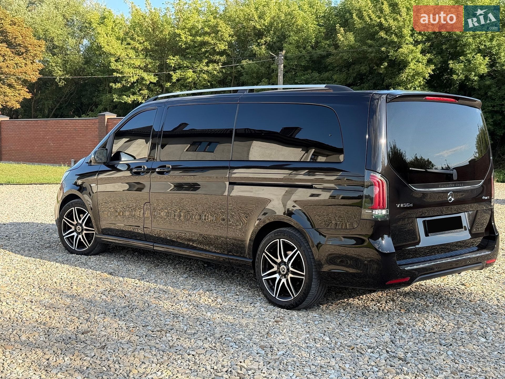 Mercedes-Benz V-Class 2017 VIN WDF44781513266295 фото оголошення 4 з 45