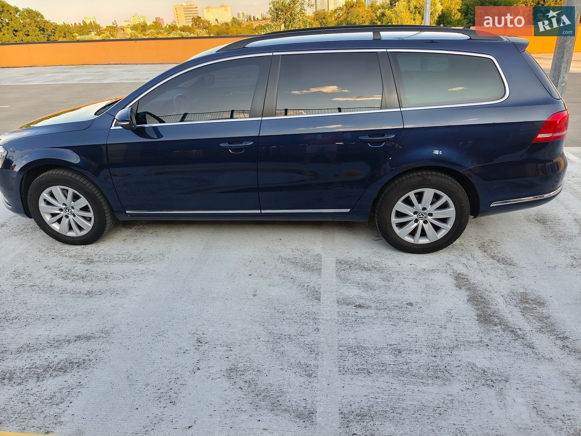 Volkswagen Passat 2013 VIN WVWZZZ3CZEE091900 фото оголошення 3 з 32