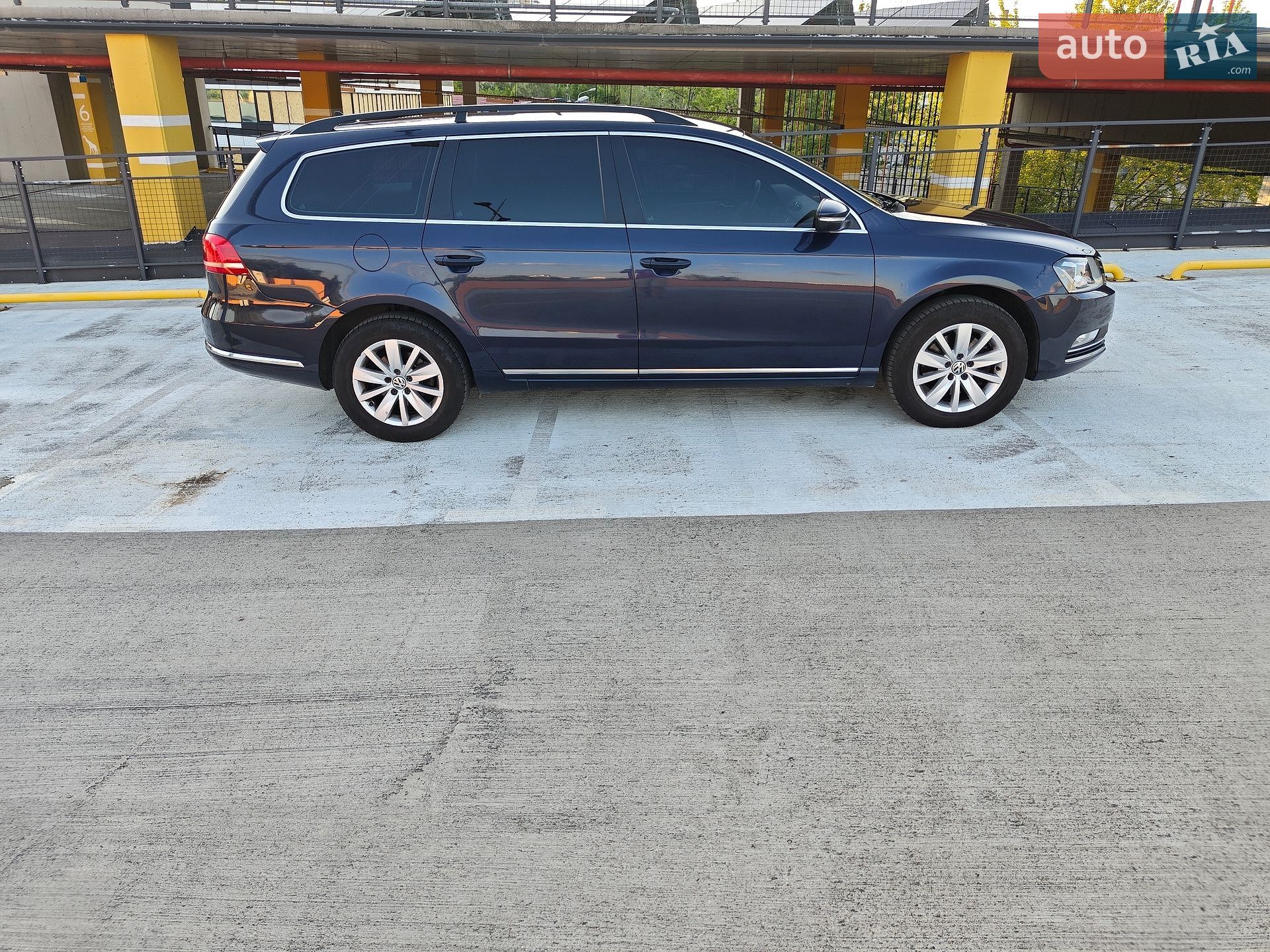 Volkswagen Passat 2013 VIN WVWZZZ3CZEE091900 фото оголошення 4 з 32