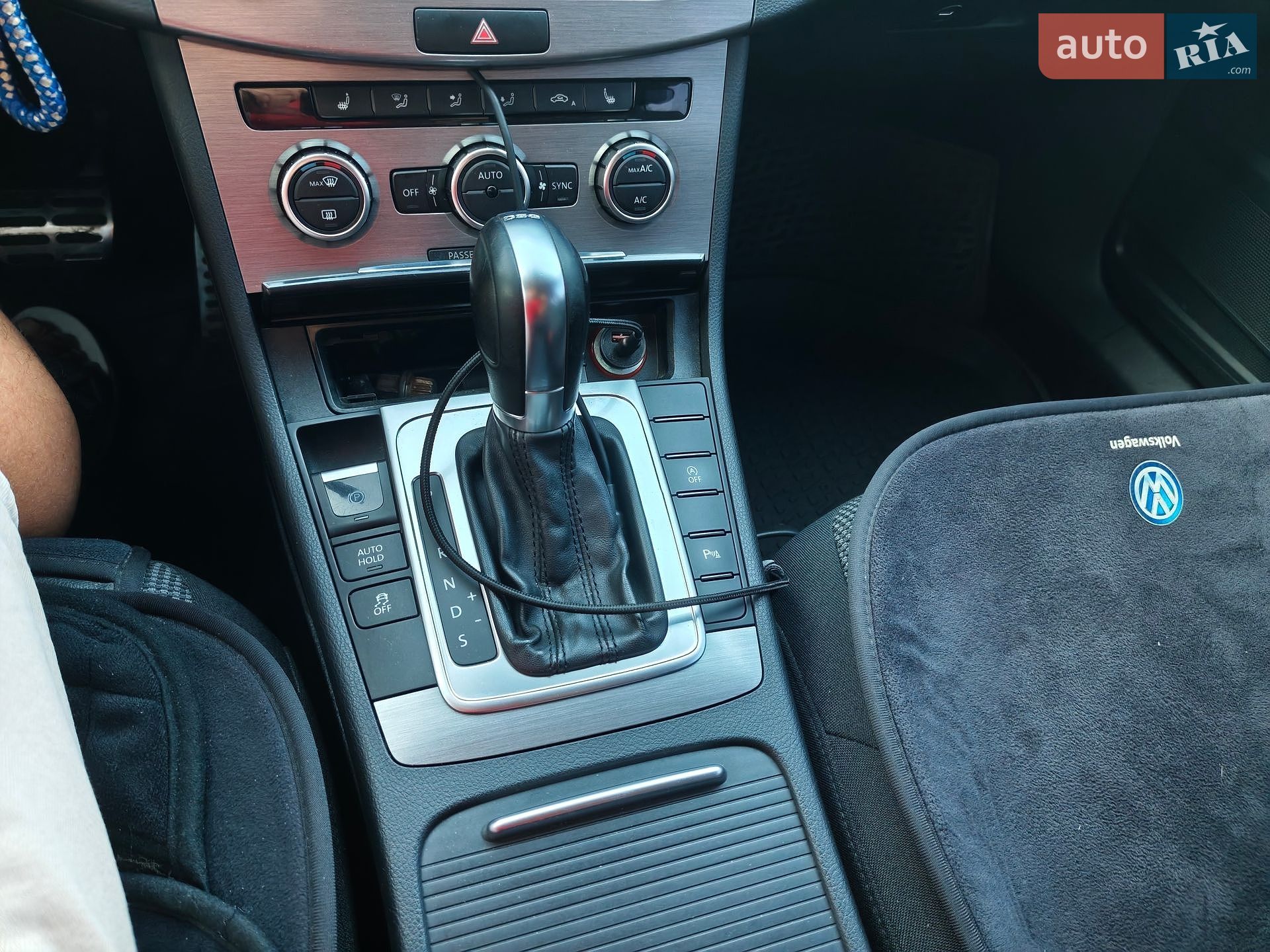 Volkswagen Passat 2013 VIN WVWZZZ3CZEE091900 фото оголошення 15 з 32