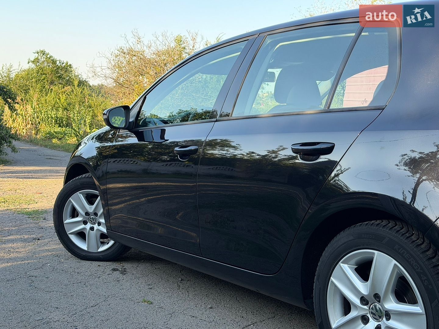 Volkswagen Golf 2010 VIN WVWZZZ1KZAP173883 фото оголошення 2 з 17