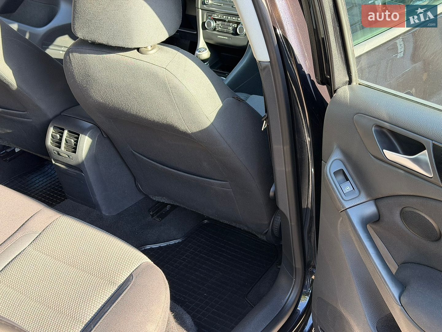 Volkswagen Golf 2010 VIN WVWZZZ1KZAP173883 фото оголошення 11 з 17