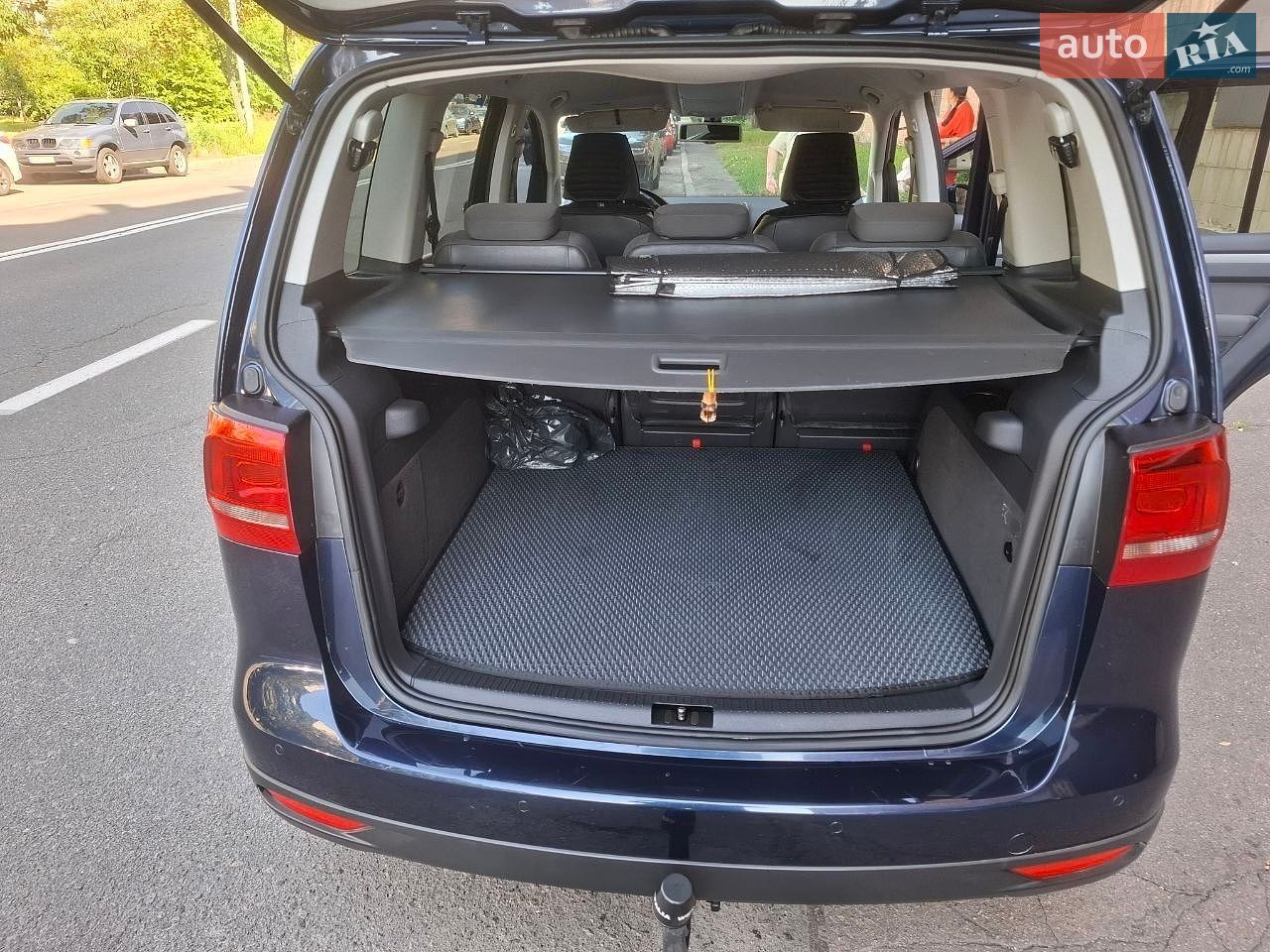Volkswagen Cross Touran 2011 VIN WVGZZZ1TZCW015655 фото оголошення 5 з 8
