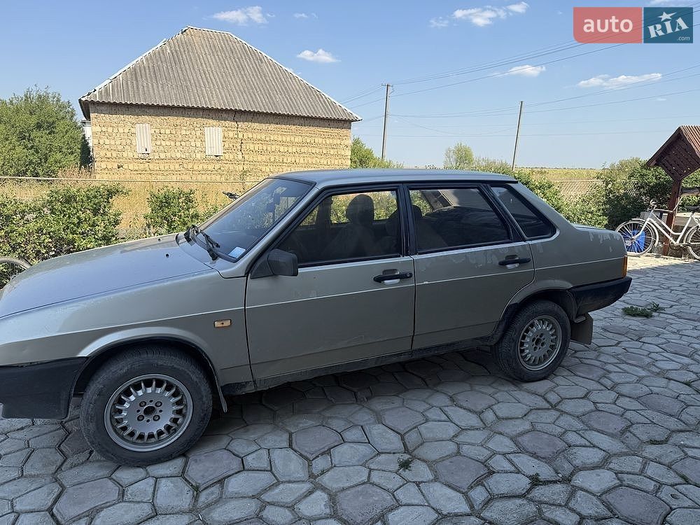 ВАЗ / Lada 21099 2000 VIN XTA210990Y2785900 фото оголошення 2 з 9