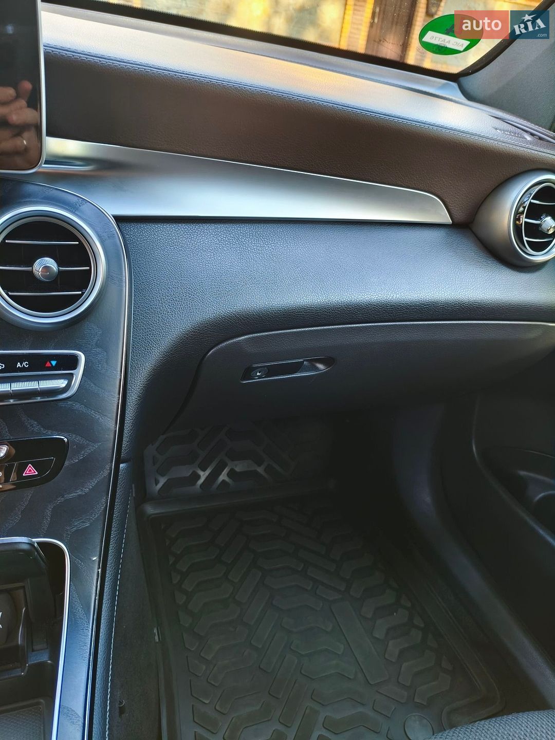 Mercedes-Benz GLC-Class 2016 VIN WDC2539051F123048 фото оголошення 16 з 30