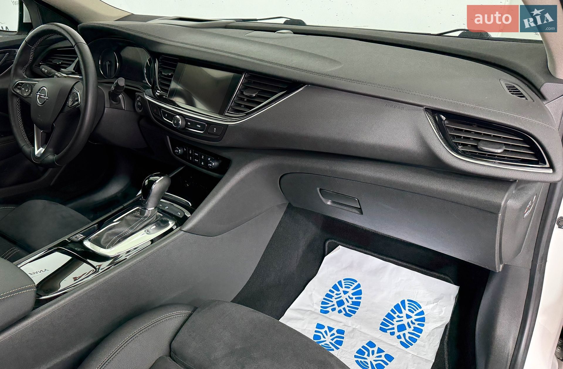 Opel Insignia 2019 VIN W0VZT8GH8L1005783 фото оголошення 11 з 47