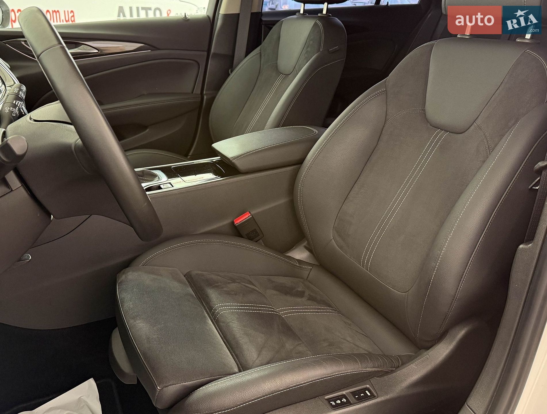 Opel Insignia 2019 VIN W0VZT8GH8L1005783 фото оголошення 8 з 47