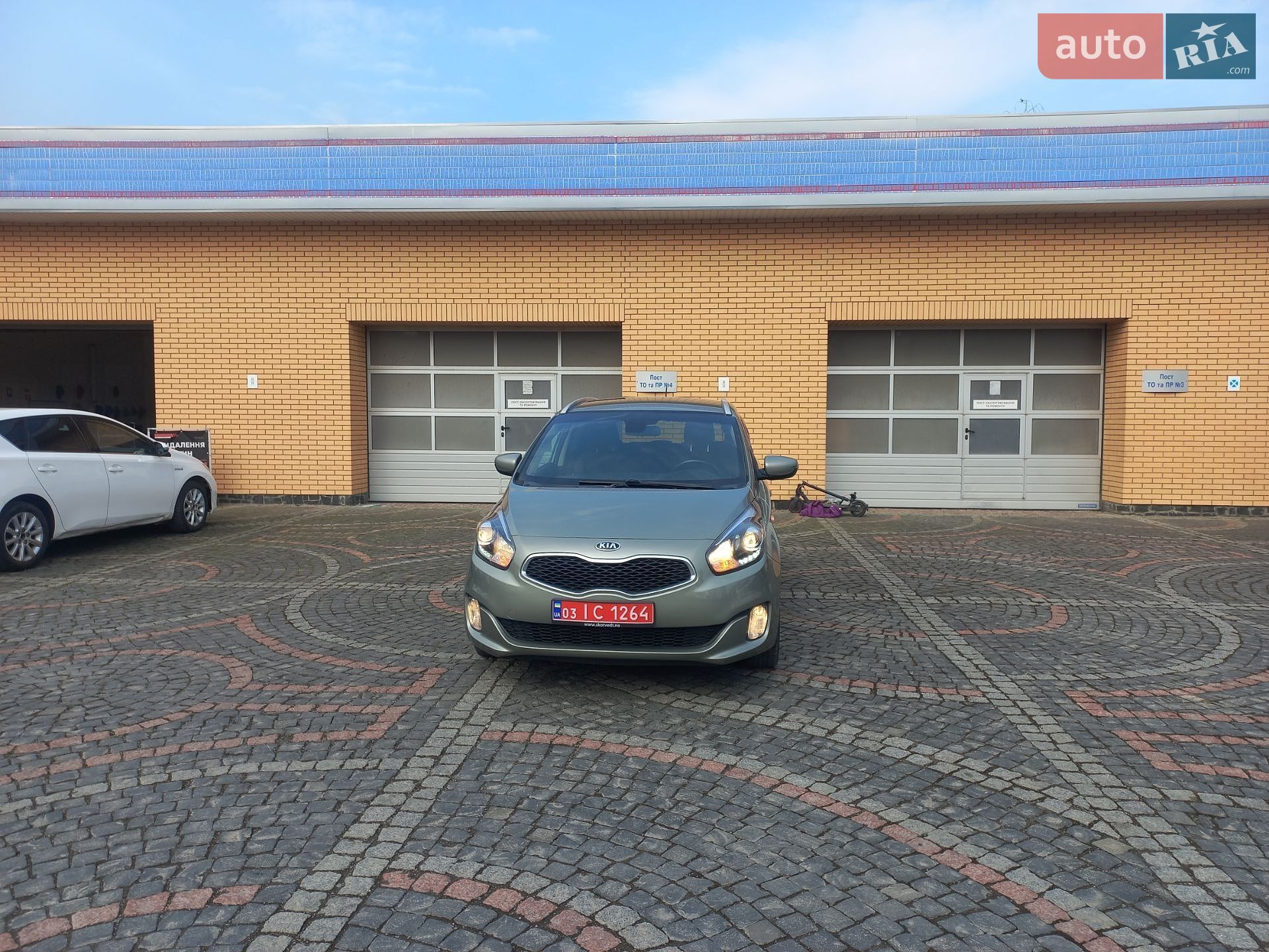 Kia Carens 2014 VIN KNAHU811AE7065825 фото оголошення 36 з 43