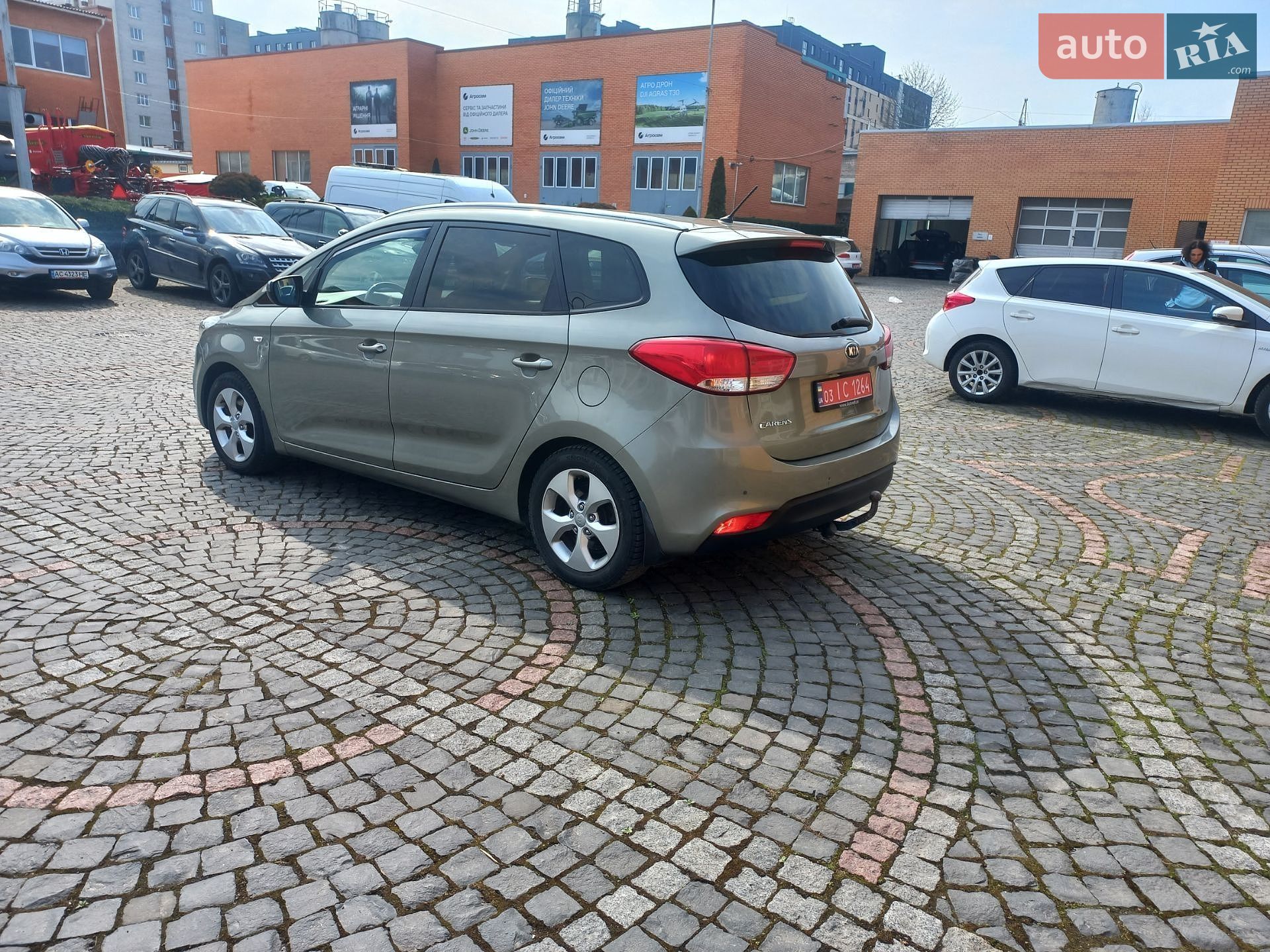 Kia Carens 2014 VIN KNAHU811AE7065825 фото оголошення 40 з 43