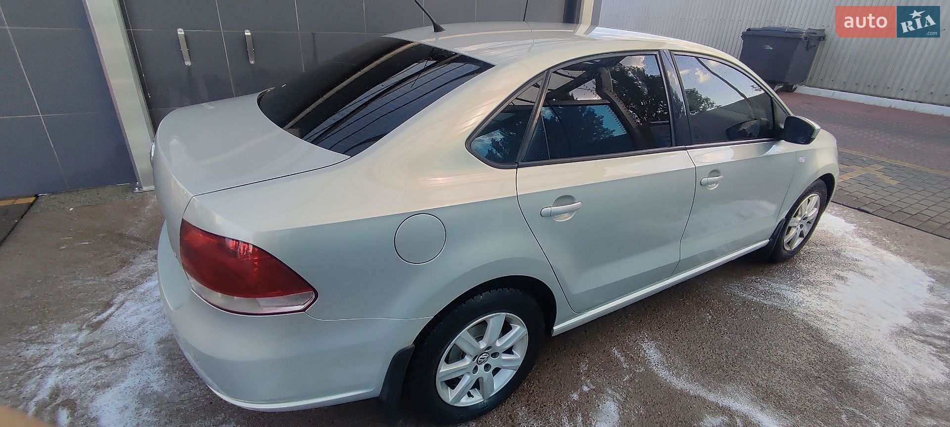 Volkswagen Polo 2011 VIN XW8ZZZ61ZCG011033 фото оголошення 10 з 31