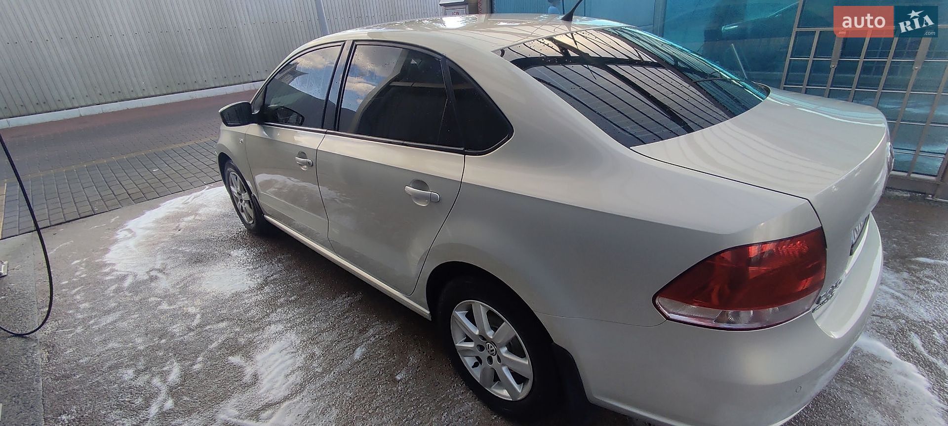 Volkswagen Polo 2011 VIN XW8ZZZ61ZCG011033 фото оголошення 11 з 31